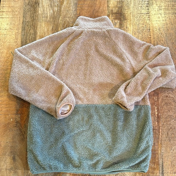 SHEIN Teddy Half-Zip Size Large - Picture 6 of 6